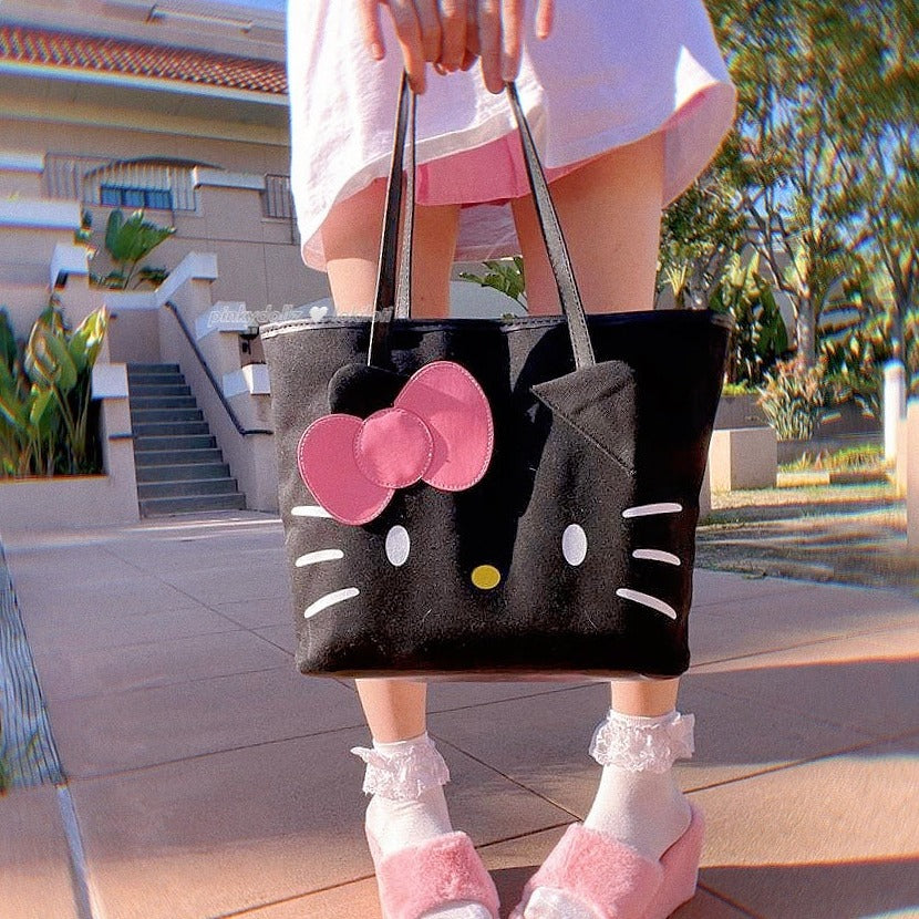 Hello Kitty, Bags